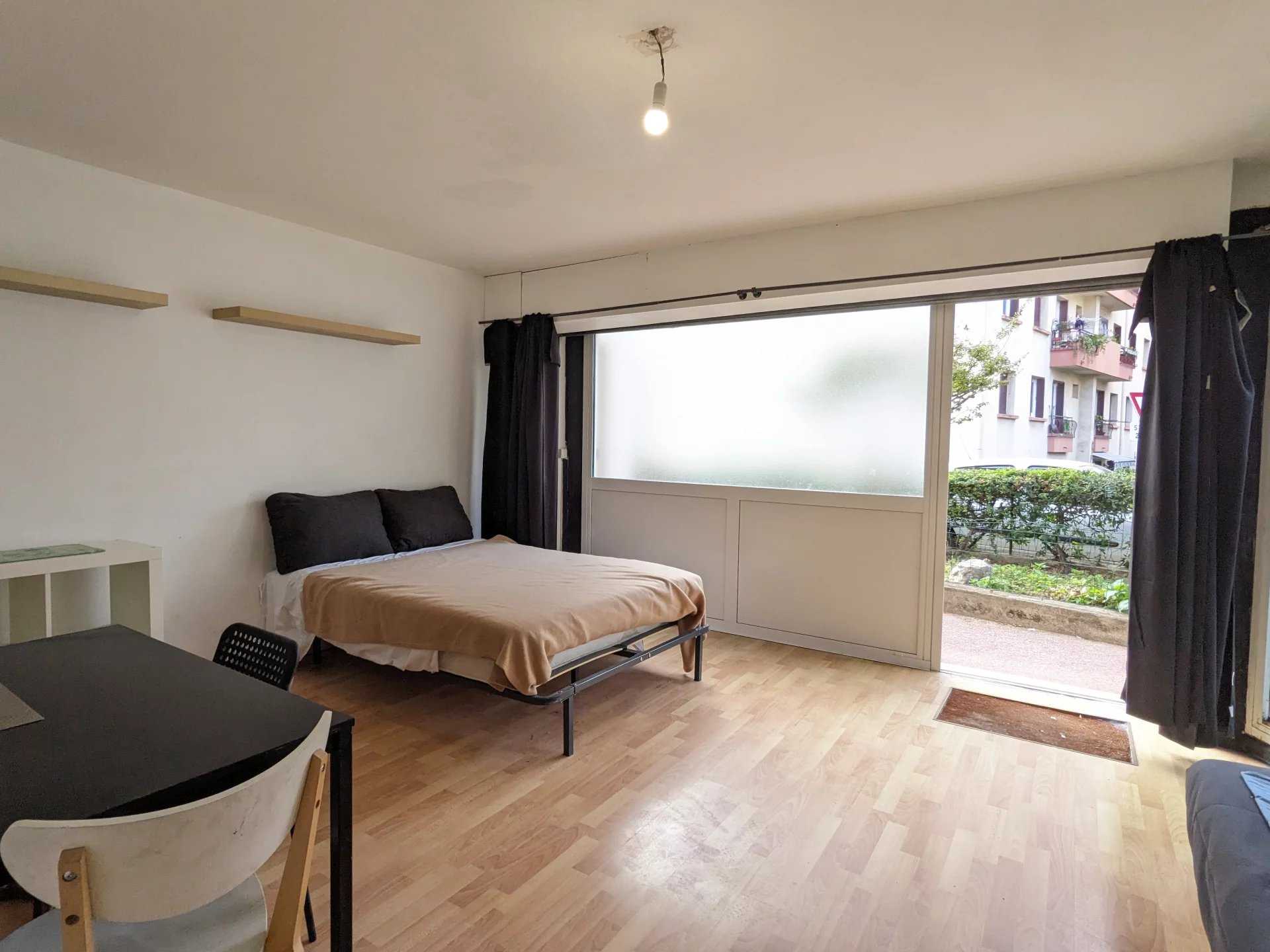 Condominium in Nice, Alpes-Maritimes 12255474