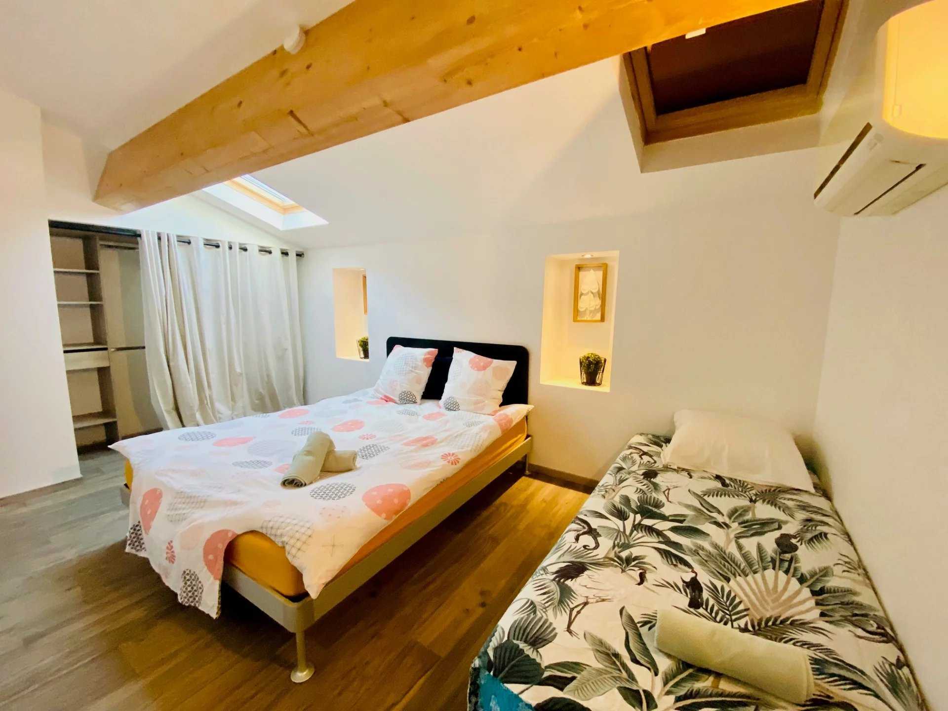 жилой дом в Le Pradet, Provence-Alpes-Cote d'Azur 12255502