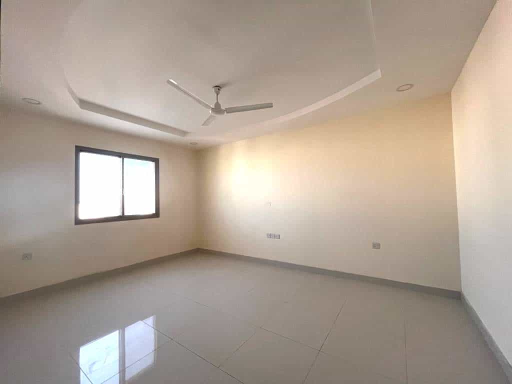 Condominium in Qalali, Al Muharraq 12255636