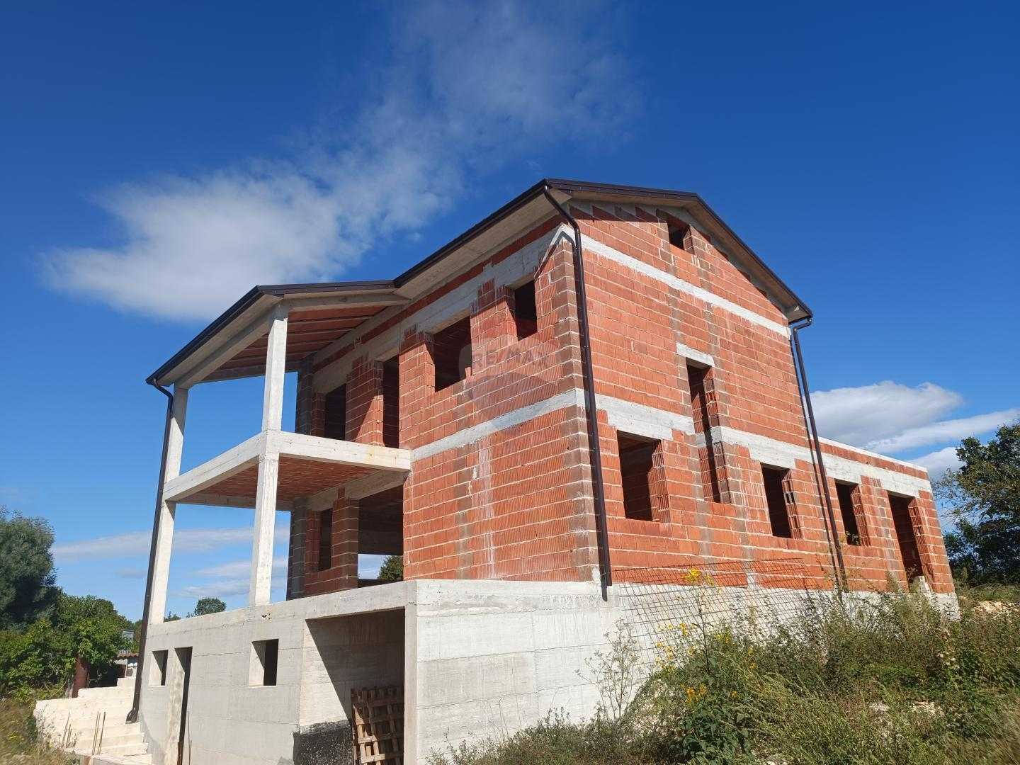 casa en Kanfanar, Istarska županija 12256489
