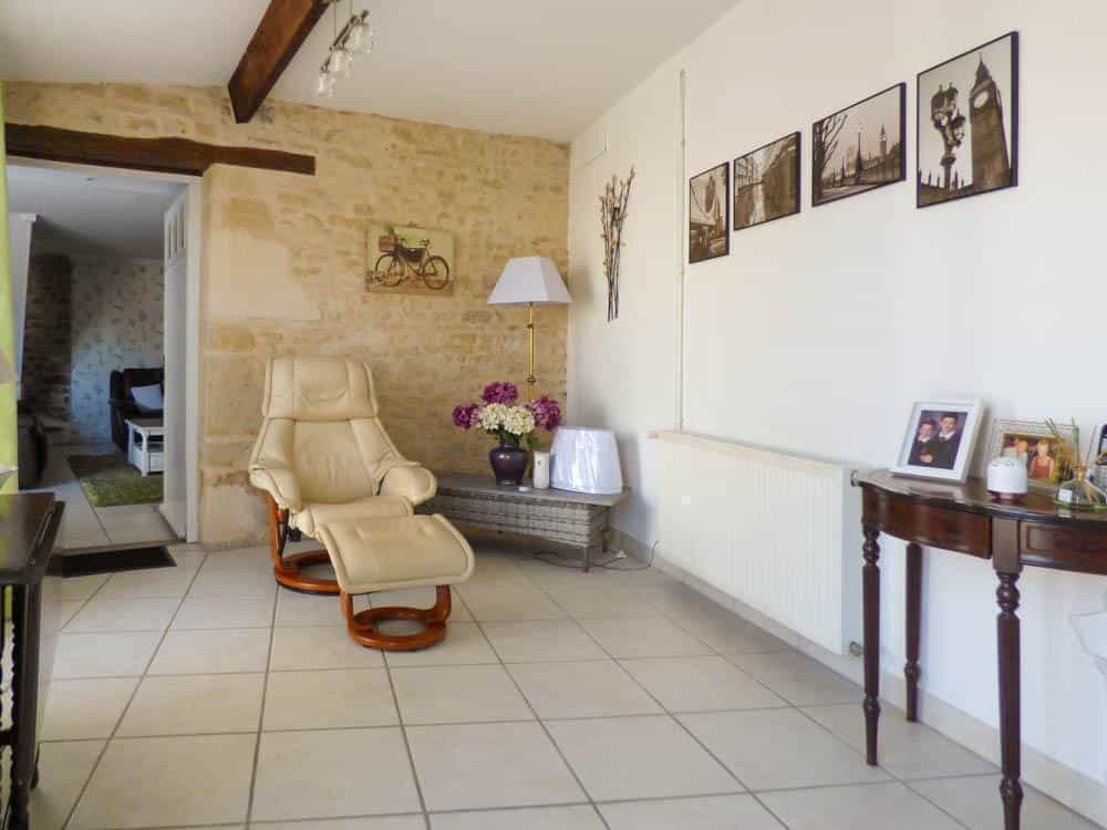 House in Pamproux, Nouvelle-Aquitaine 12256971