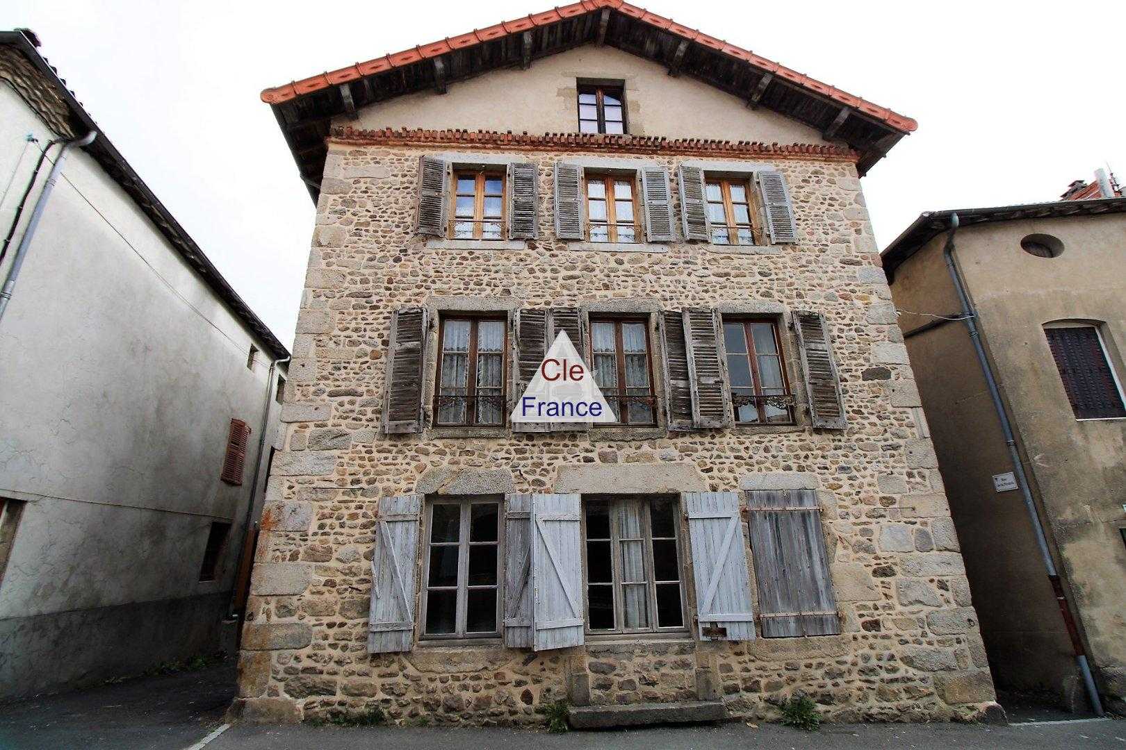 House in Saint-Germain-l'Herm, Auvergne-Rhone-Alpes 12257171