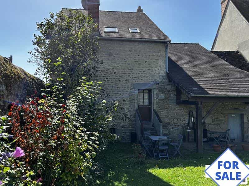 Rumah di Saint-Germain-du-Corbeis, Normandia 12258527