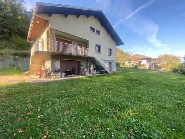 Residential in Valgelon-La Rochette, Savoie 12258616