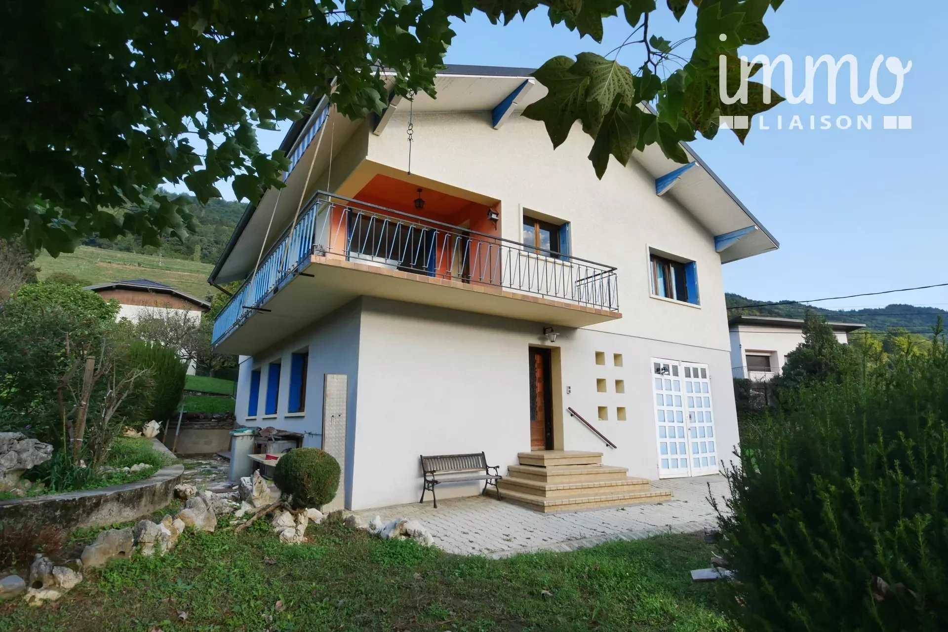 casa en La Croix-de-la-Rochette, Auvernia-Ródano-Alpes 12258721