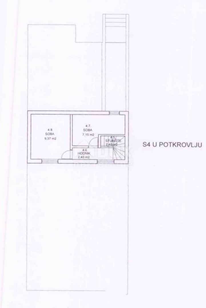 Condominium in Pirovac, Šibenik-Knin County 12259371