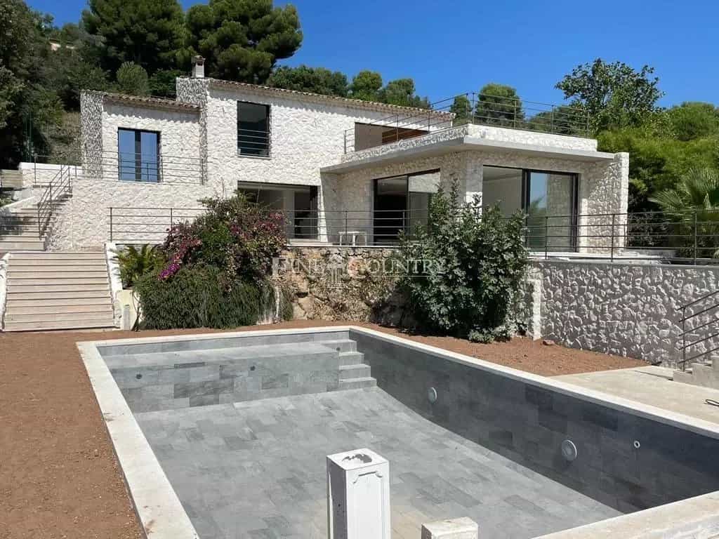 Rumah di La Colle-sur-Loup, Provence-Alpes-Cote d'Azur 12259481