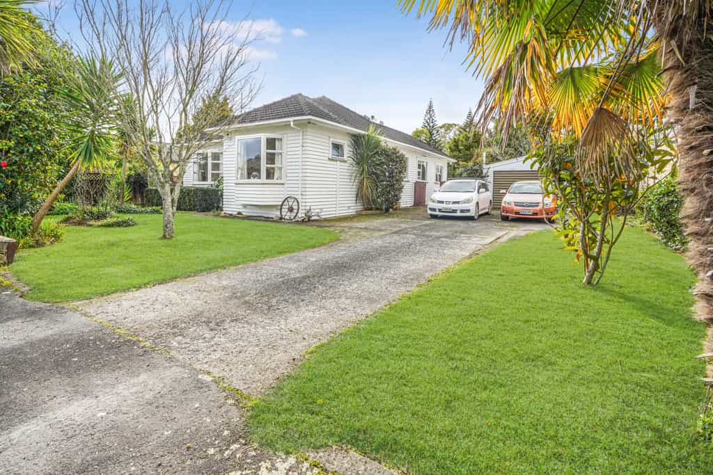 Condominium in Hamilton, Waikato 12260484