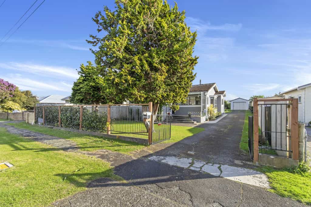 Condominium in Huntly, Waikato 12260906