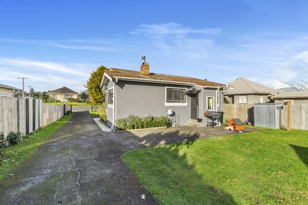 Condominium in Huntly, Waikato 12260906