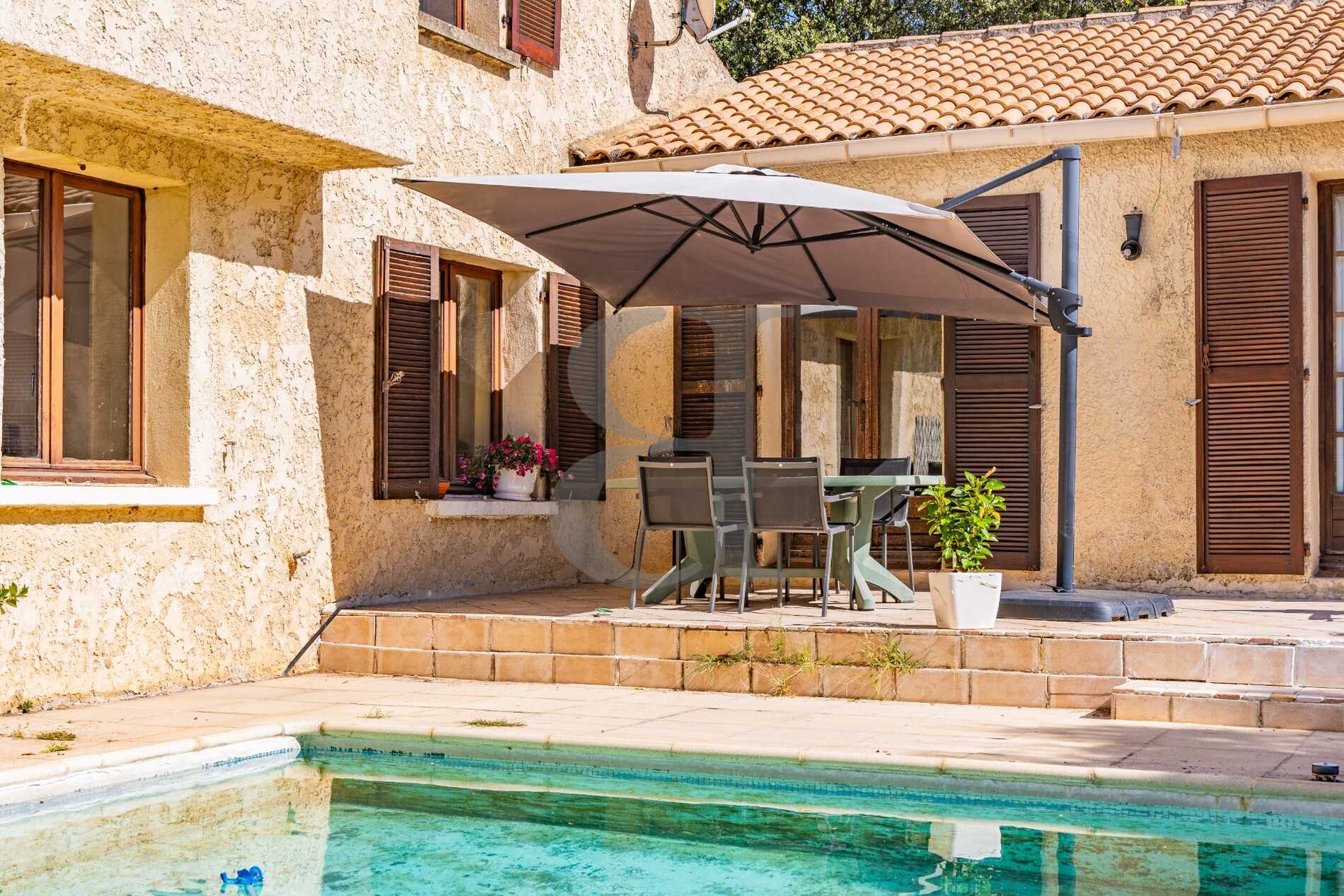 Casa nel Saint-Didier, Provence-Alpes-Côte d'Azur 12261192