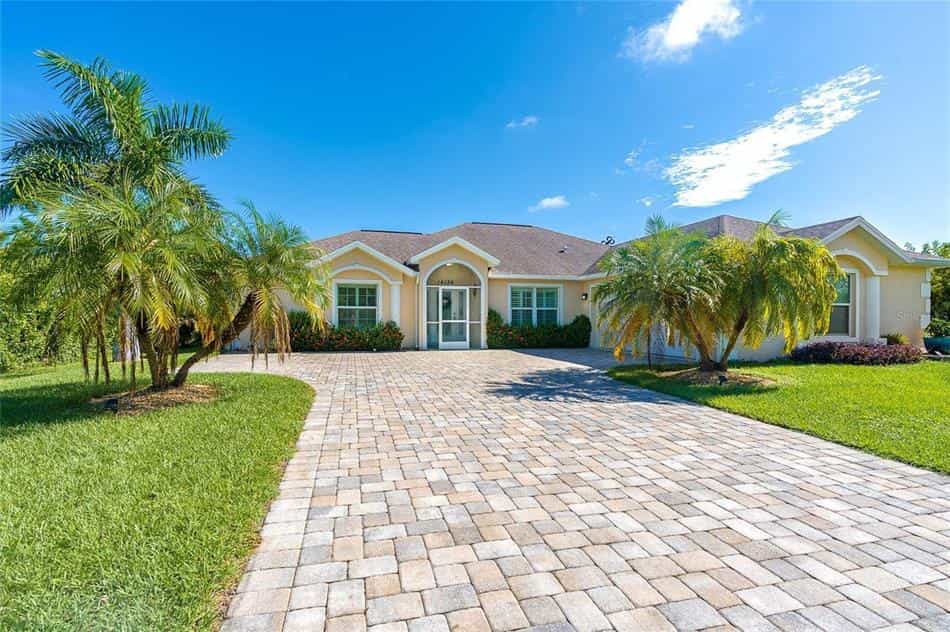 rumah dalam Rotonda, Florida 12261857
