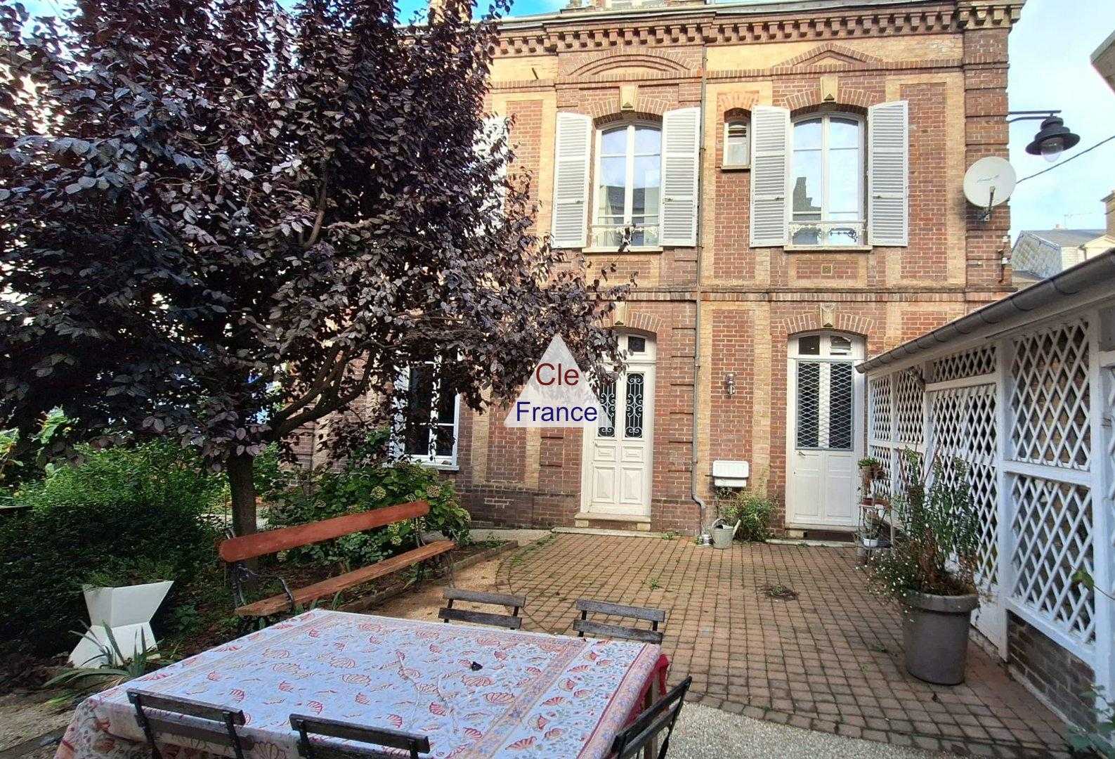 Будинок в Evreux, Normandie 12262019