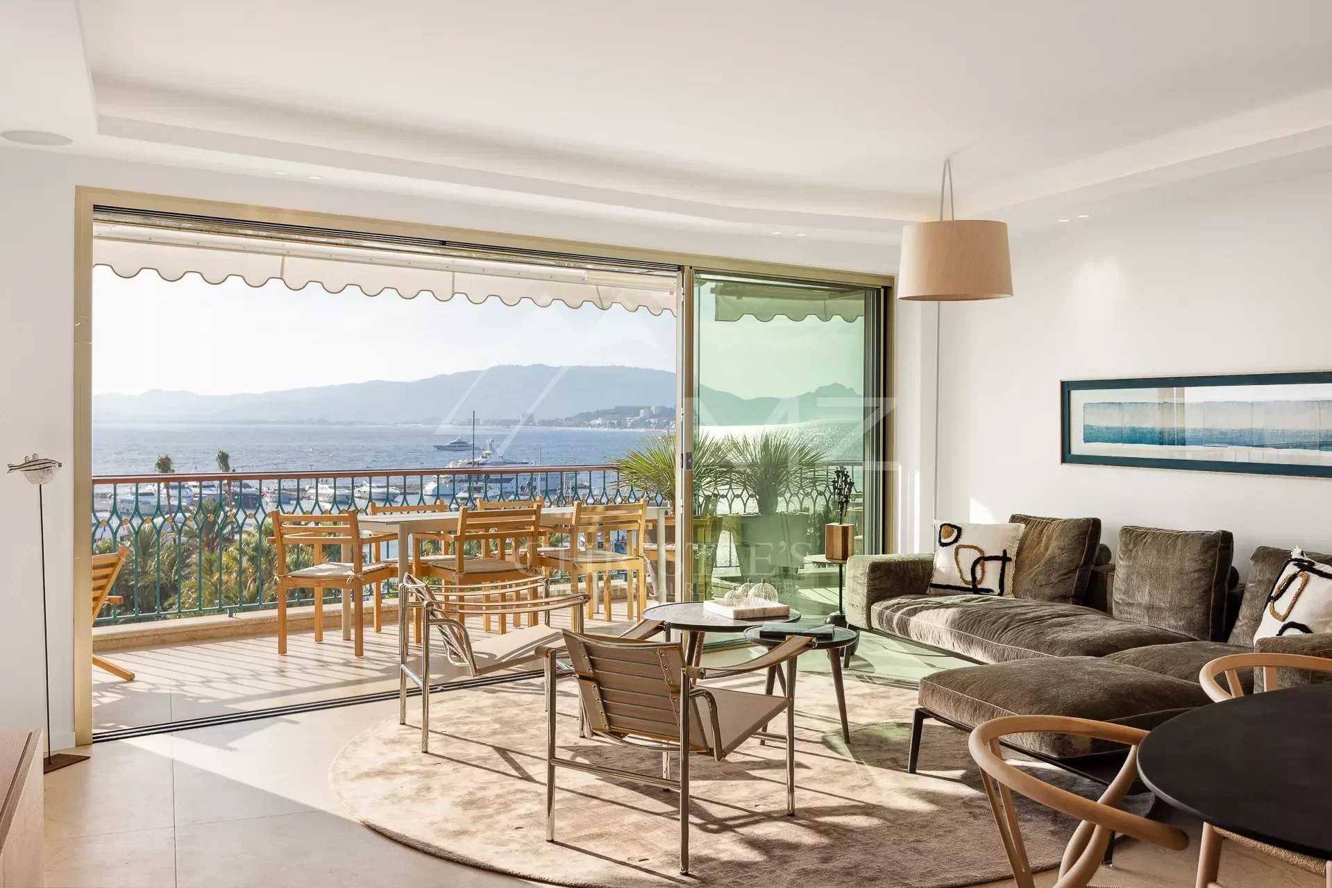 Residential in Cannes, Alpes-Maritimes 12263177