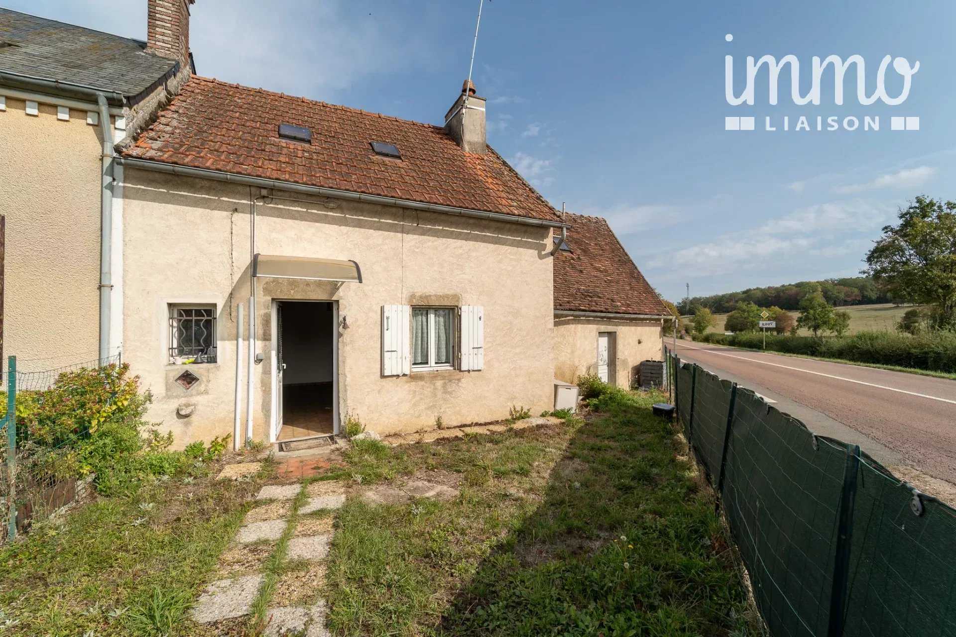 House in Rouy, Bourgogne-Franche-Comte 12263359