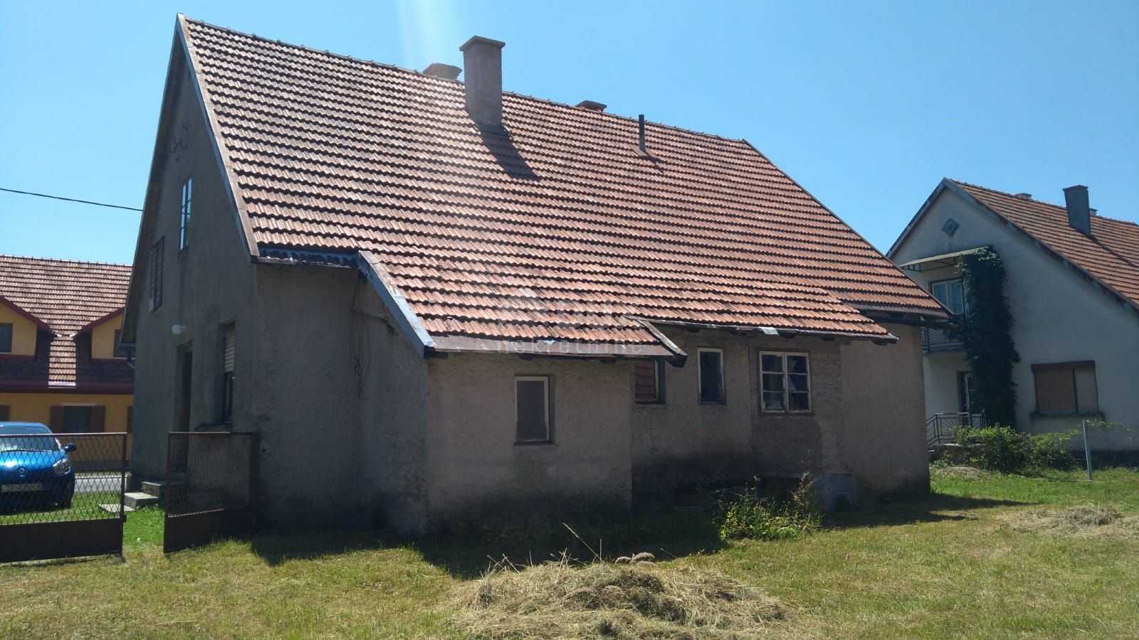 房子 在 Ravna Gora, Primorje-Gorski Kotar County 12263470