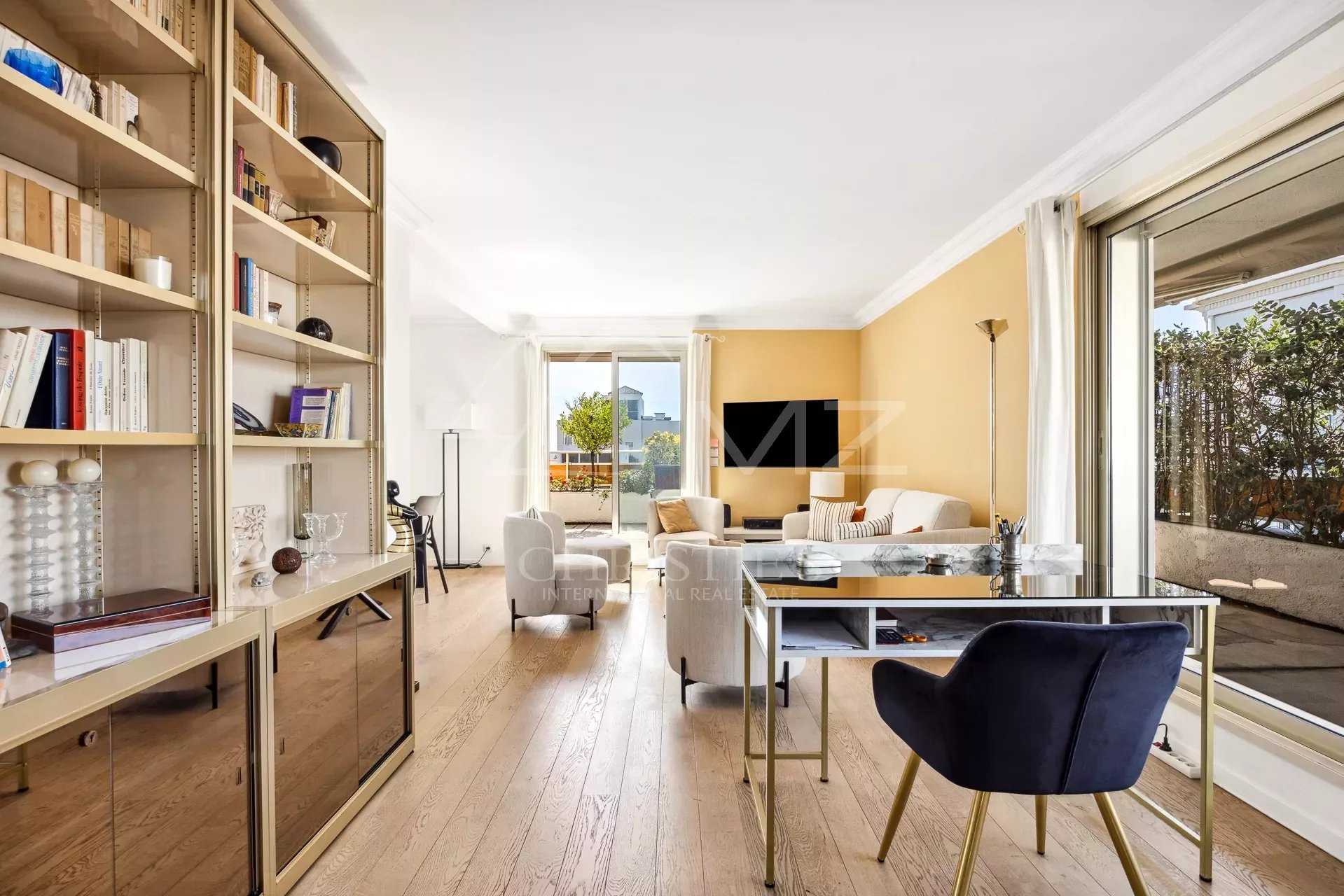 公寓 在 戛納, 普羅旺斯-阿爾卑斯-藍色海岸 12264312