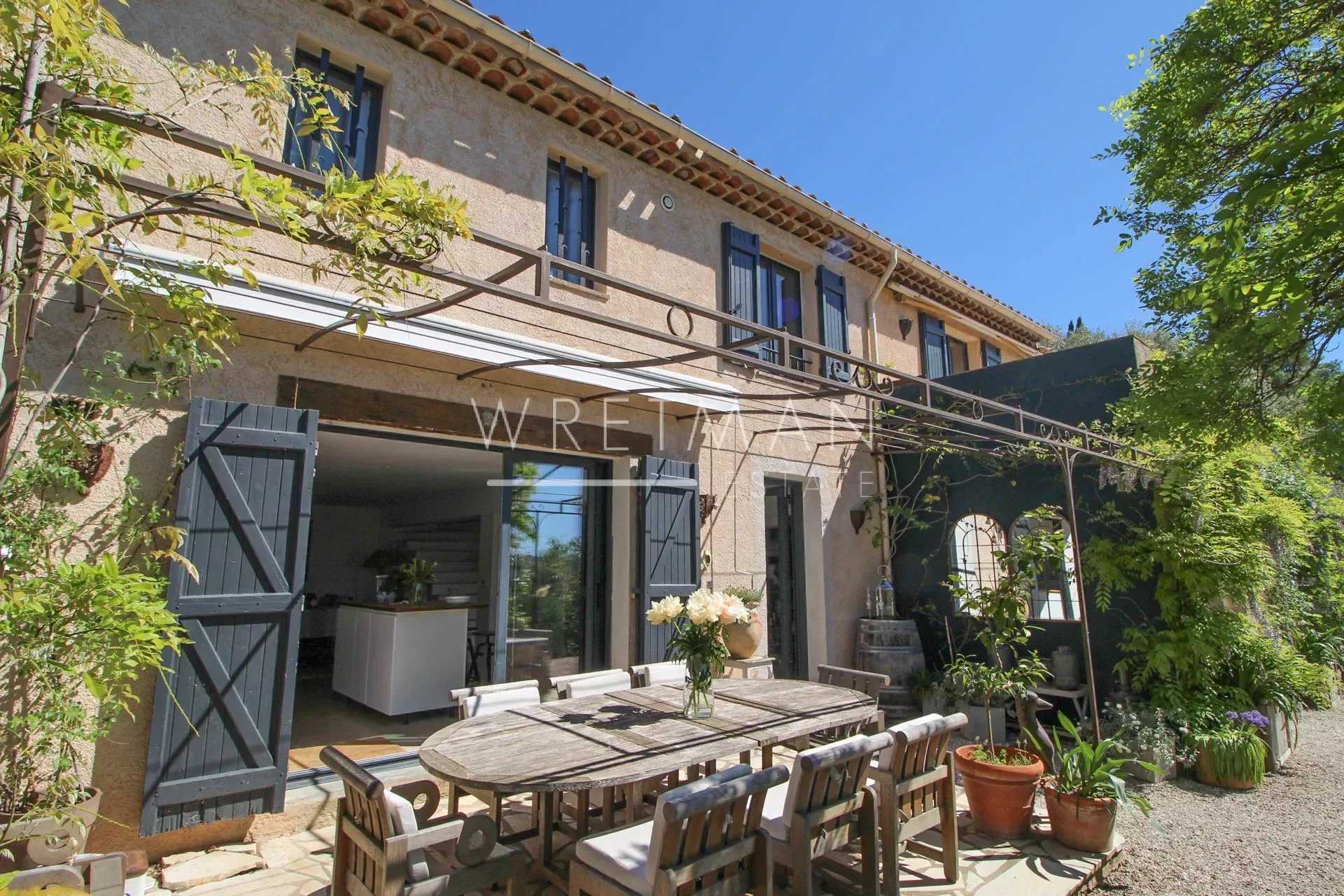 Rumah di Montauroux, Provence-Alpes-Cote d'Azur 12264636