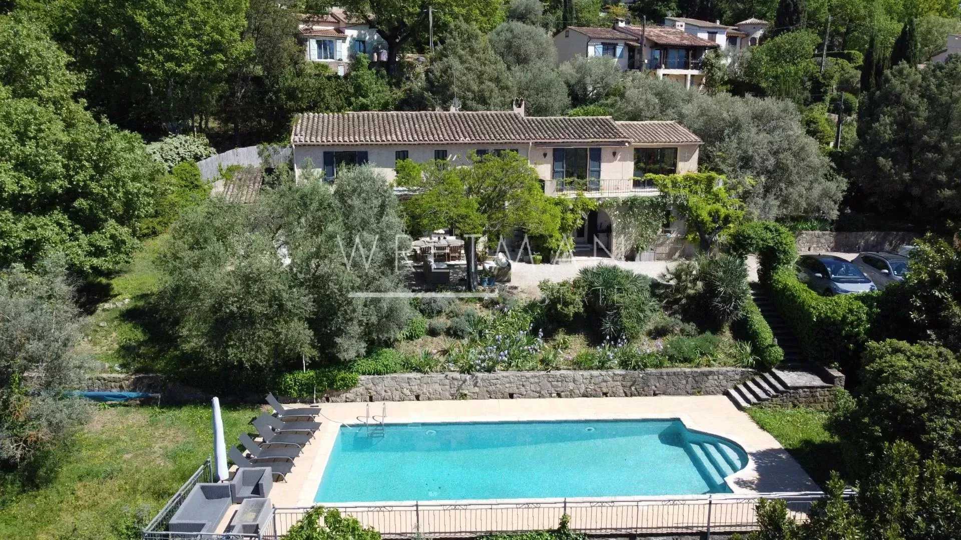 casa no Montauroux, Provença-Alpes-Costa Azul 12264636