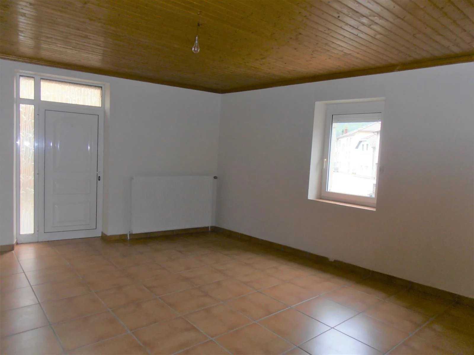 Commercial in Maillat, Ain 12264651