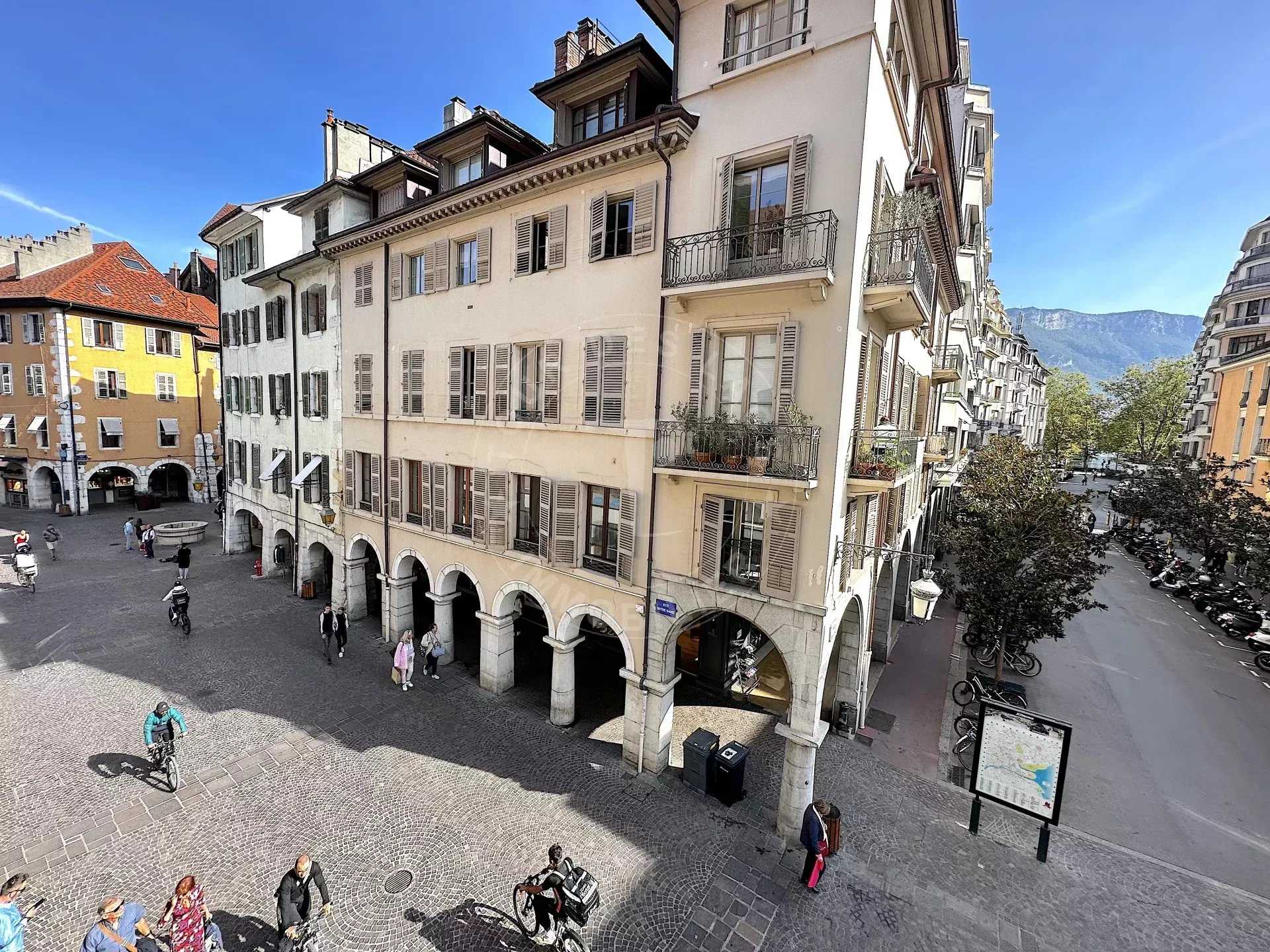 Condominium dans Annecy, Auvergne-Rhône-Alpes 12264692