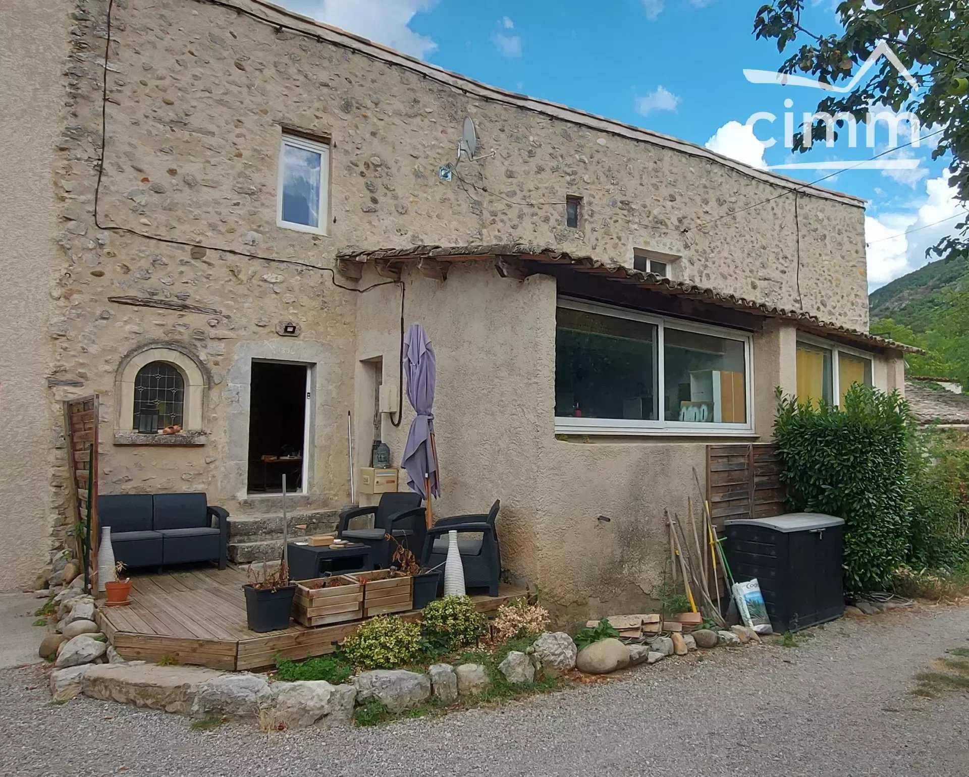 Talo sisään Ribiers, Provence-Alpes-Cote d'Azur 12264712