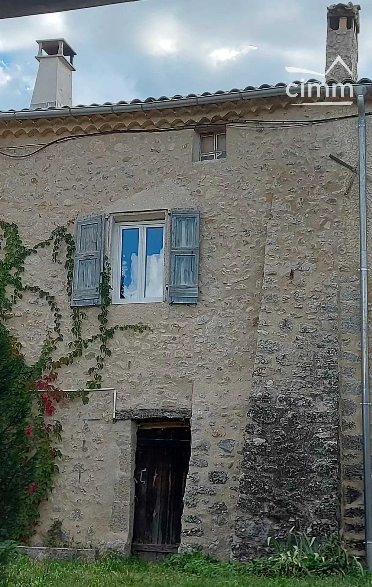 Hus i Ribiers, Provence-Alpes-Cote d'Azur 12264712
