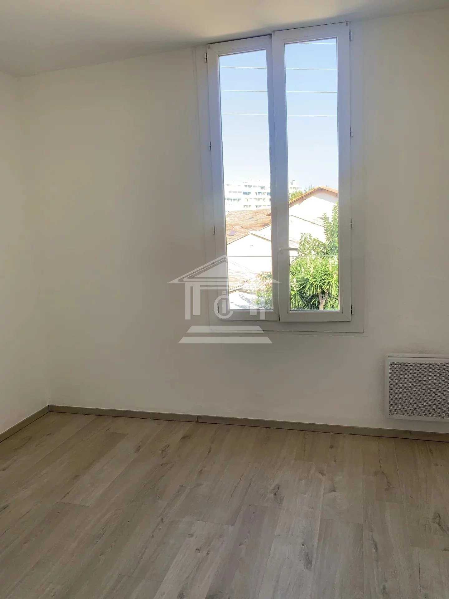 Other in Frejus, Provence-Alpes-Cote d'Azur 12264752