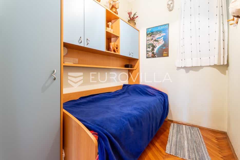 公寓 在 Split, Splitsko-dalmatinska županija 12264901