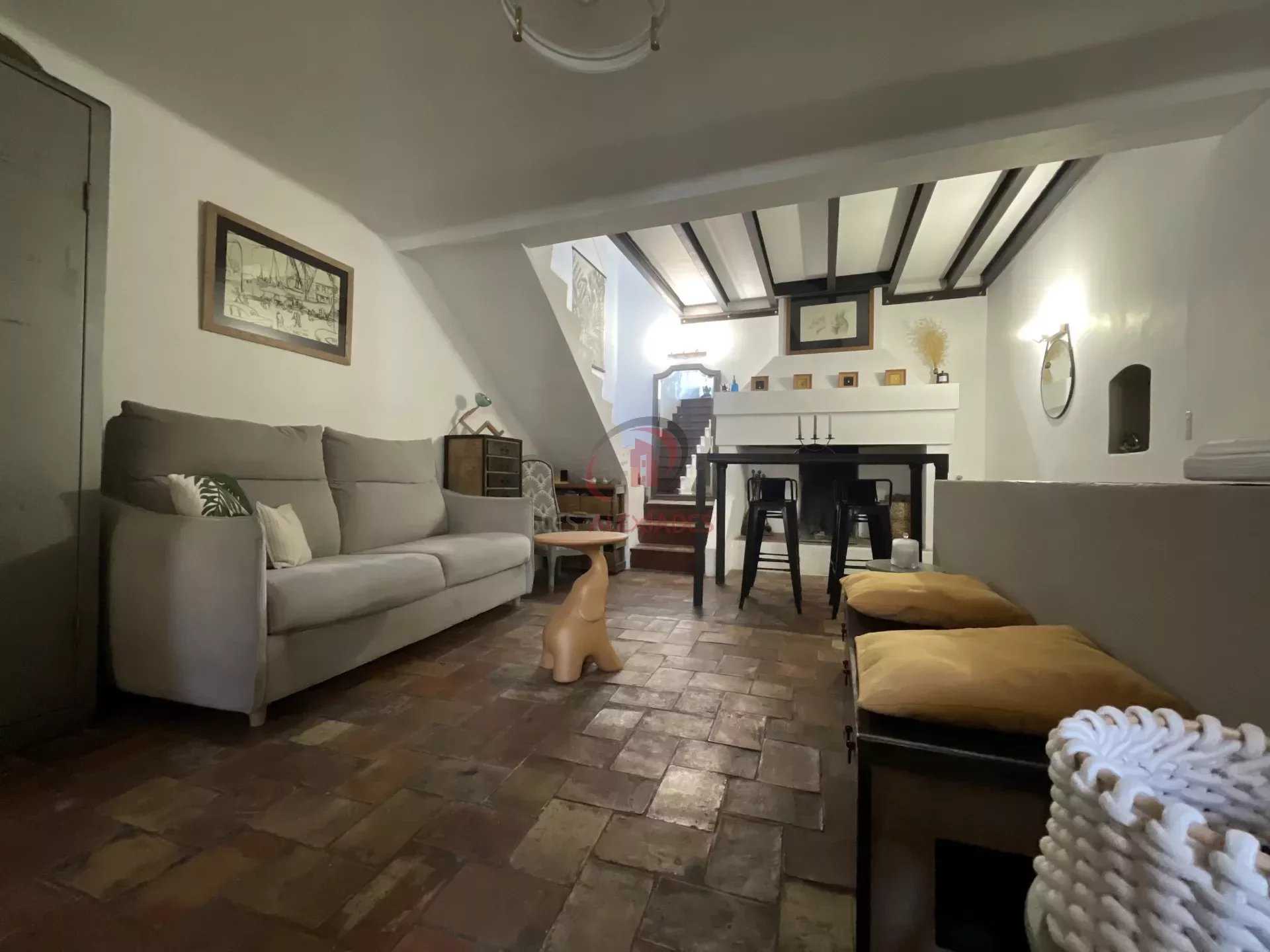 House in Le Castellet, Provence-Alpes-Cote d'Azur 12265739
