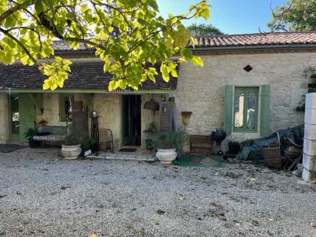 Будинок в Gageac-et-Rouillac, Nouvelle-Aquitaine 12266745