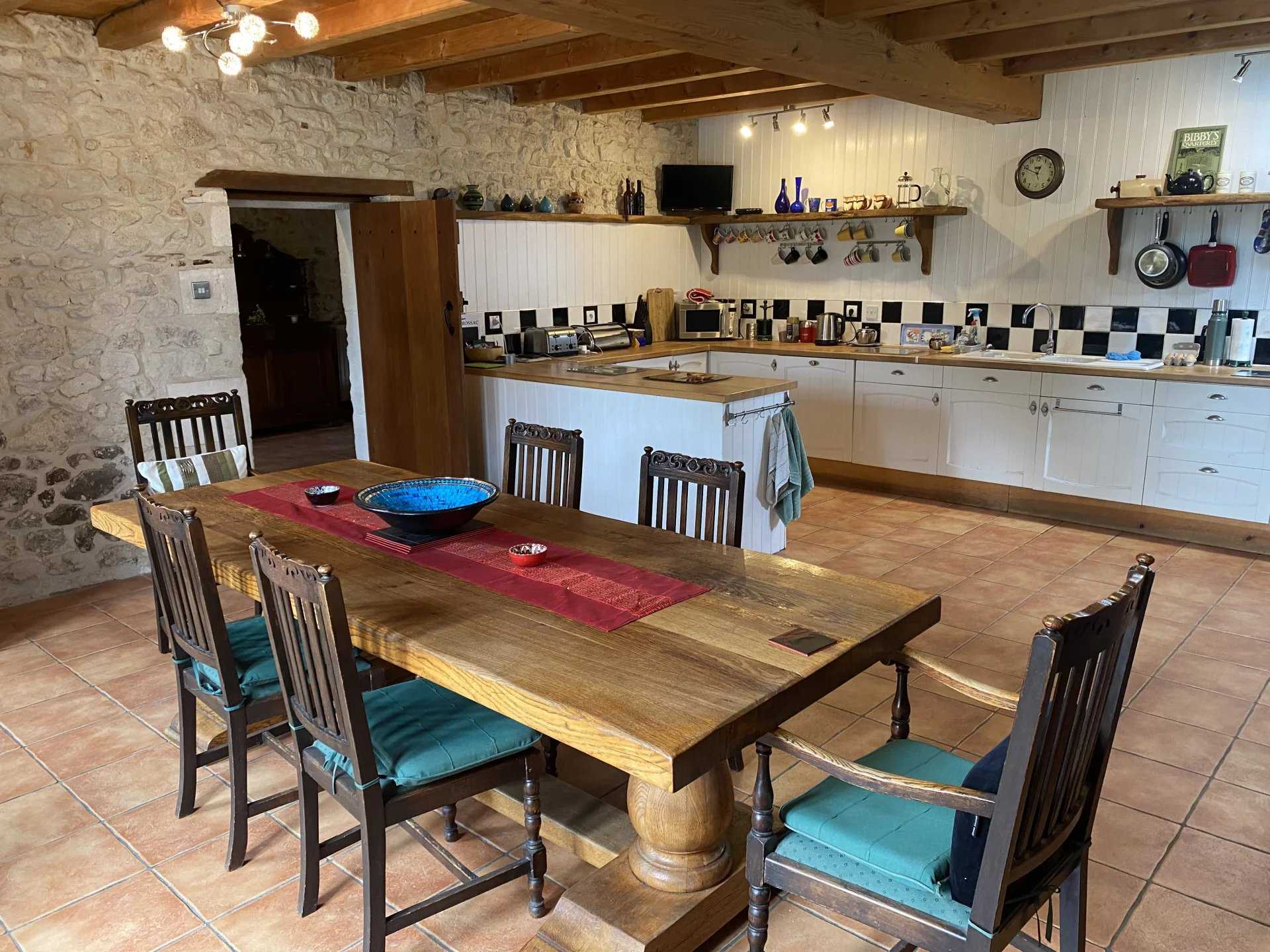 House in Brossac, Nouvelle-Aquitaine 12266892