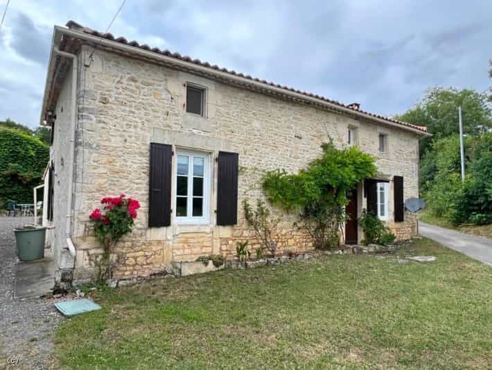 House in Mansle, Nouvelle-Aquitaine 12267157