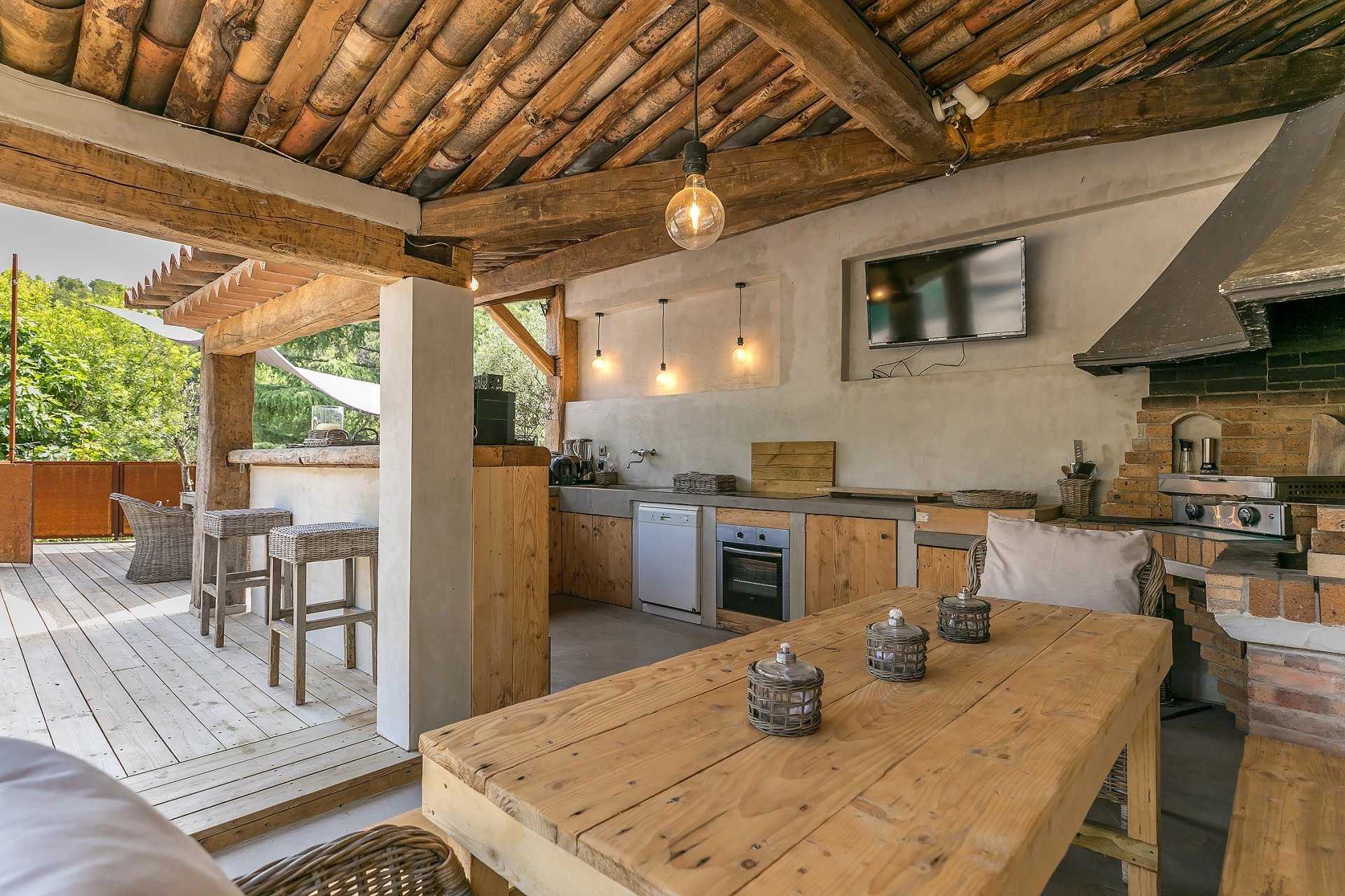 casa no Le Bosquet, Provence-Alpes-Cote d'Azur 12267817