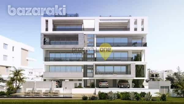 Condominium in Agios Tychon, Larnaka 12268594