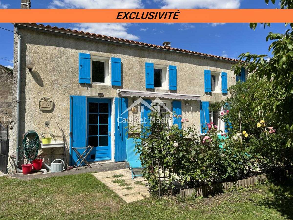 Huis in Aulnay, Nouvelle-Aquitaine 12271578