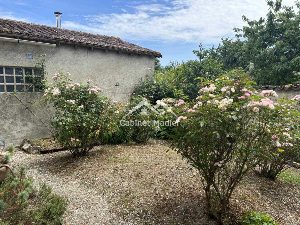 rumah dalam Saint-Jean-d'Angely, Nouvelle-Aquitaine 12271624