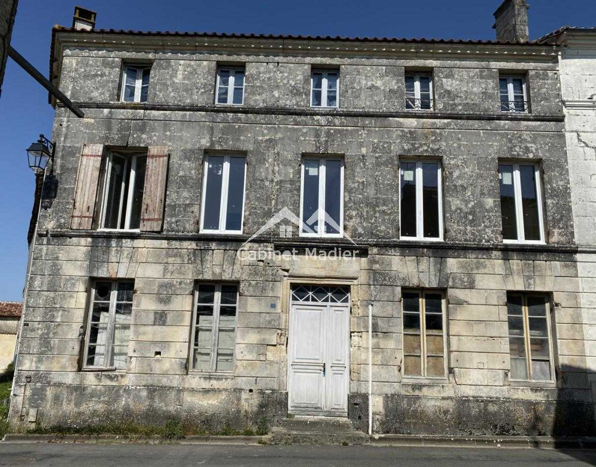 公寓 在 Matha, Nouvelle-Aquitaine 12271649