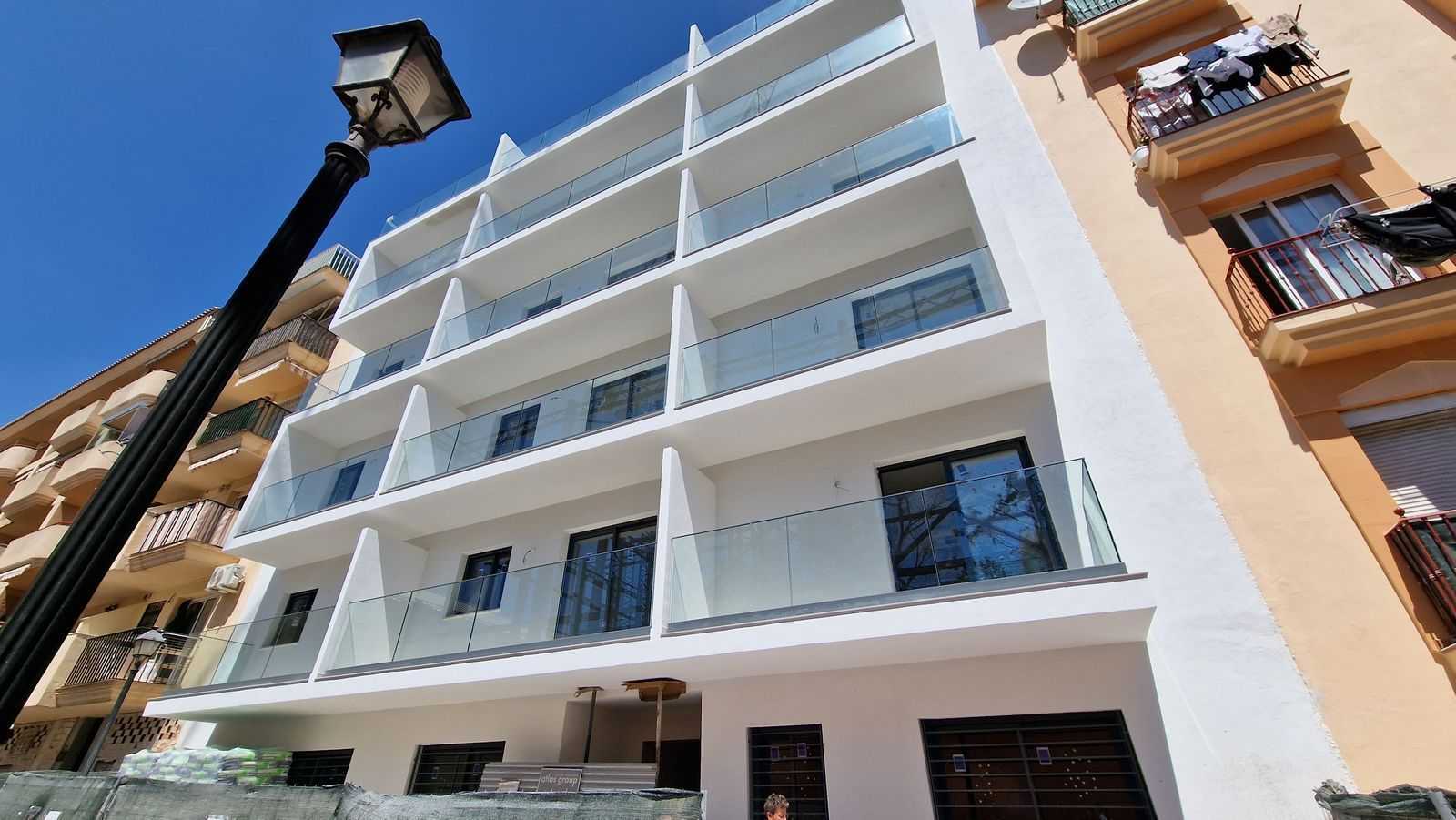 Condominium in Fuengirola, Andalusia 12271812