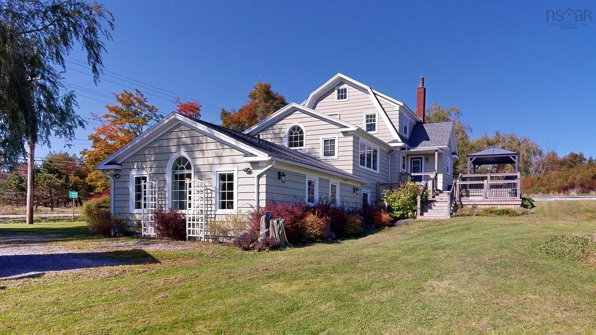 House in Falmouth, Nova Scotia 12271852
