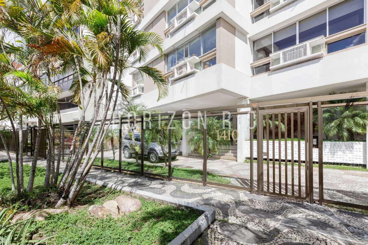 Condominium in Lagoa, Rio de Janeiro 12273423