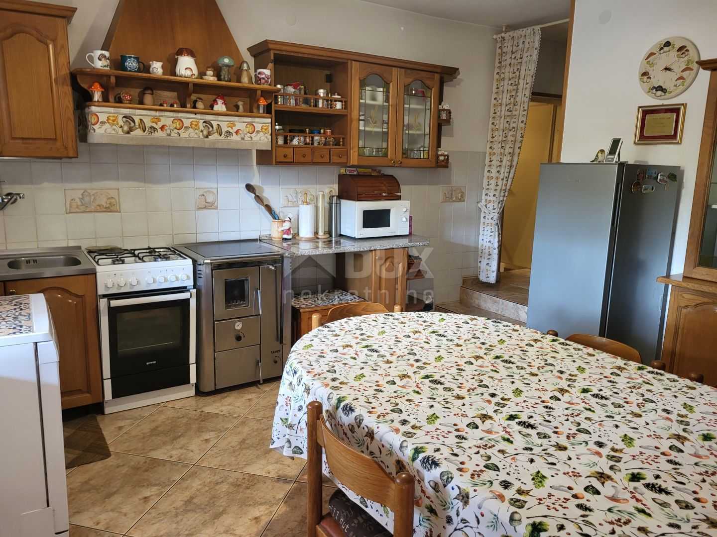 سكني في Grožnjan, Istria County 12273596