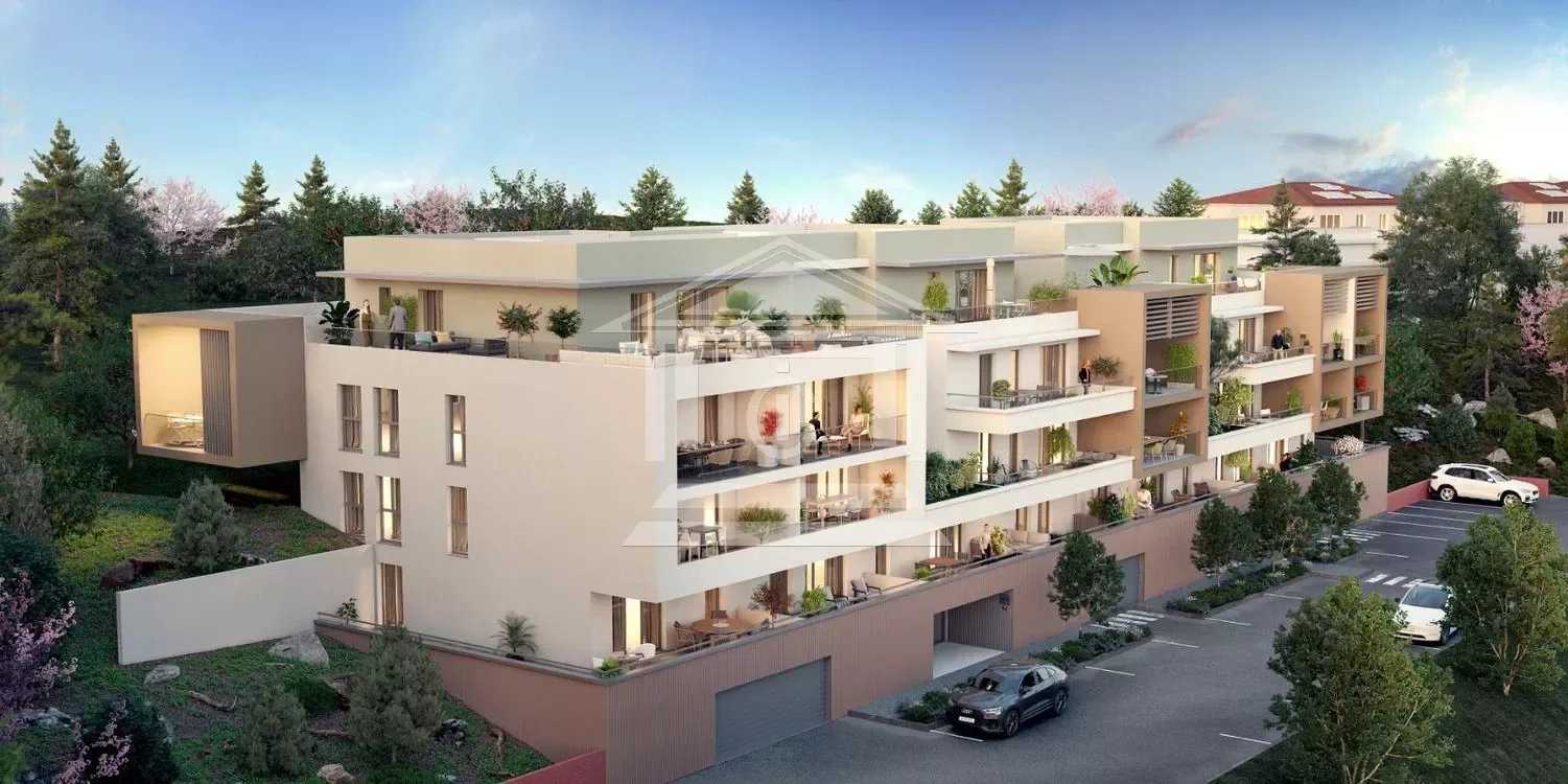 Condominium in Cabries, Provence-Alpes-Côte d'Azur 12274932