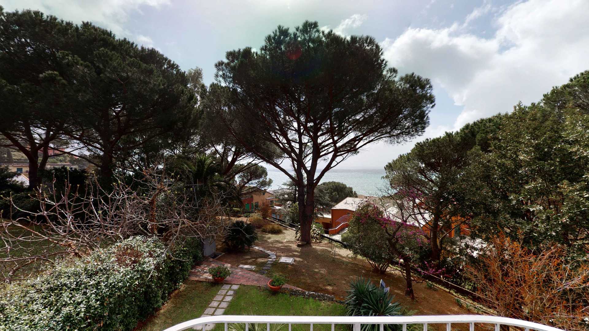 House in Monterosso al Mare, Via Padre Semeria 12275139