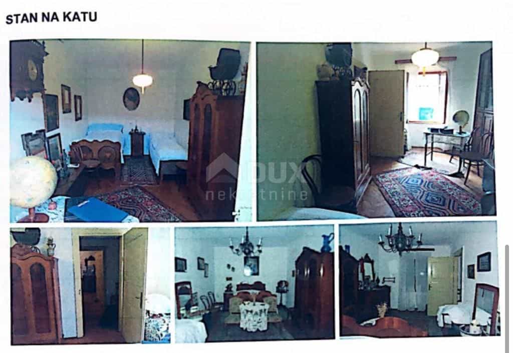 rumah dalam Novi Vinodolski, Primorsko-Goranska Zupanija 12275313