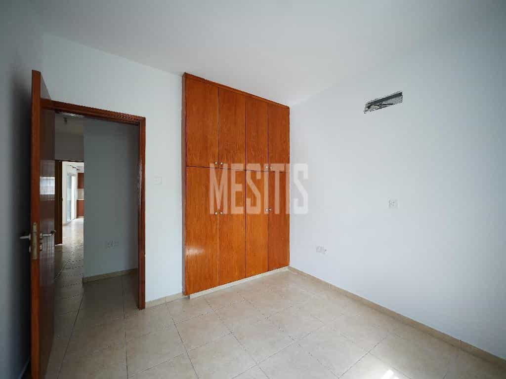Condominium in Lakatamia, Nicosia 12275481