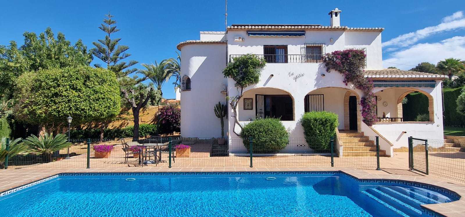 жилой дом в Calp, Comunidad Valenciana 12275524