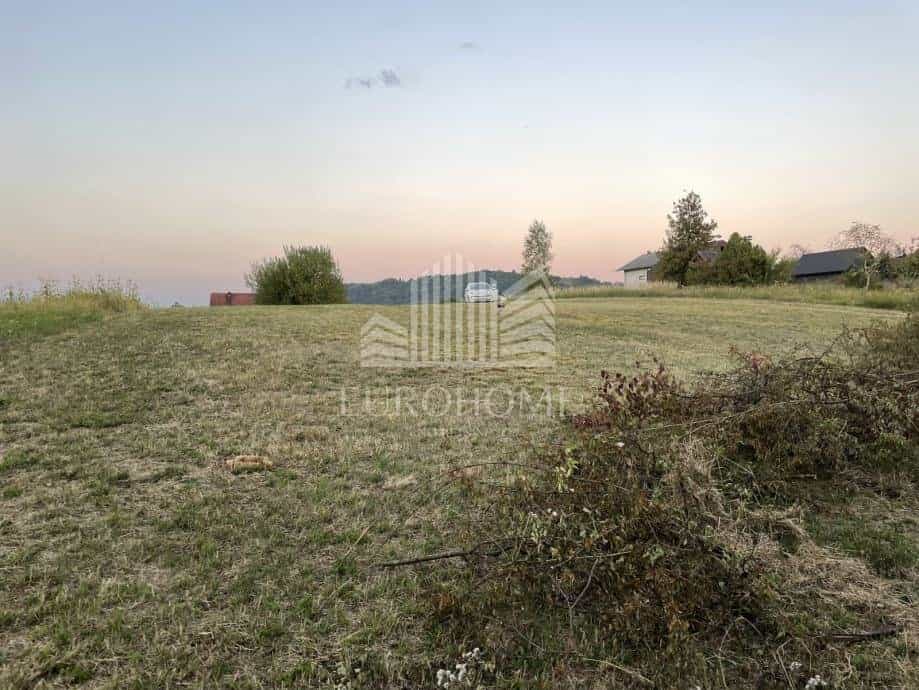 Land in Velika Rakovica, Zagrebacka Zupanija 12275793