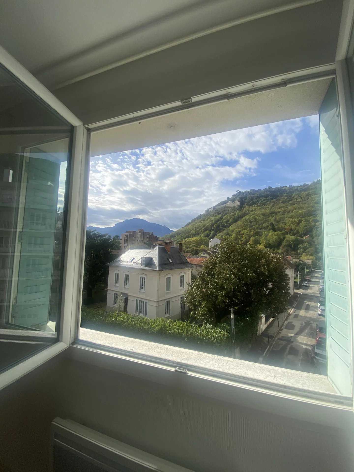 عمارات في Grenoble, Isère 12276410