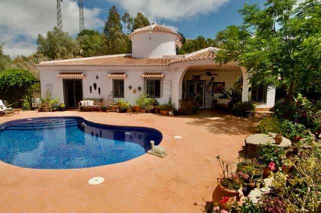 rumah dalam Sayalonga, Andalusia 12277034